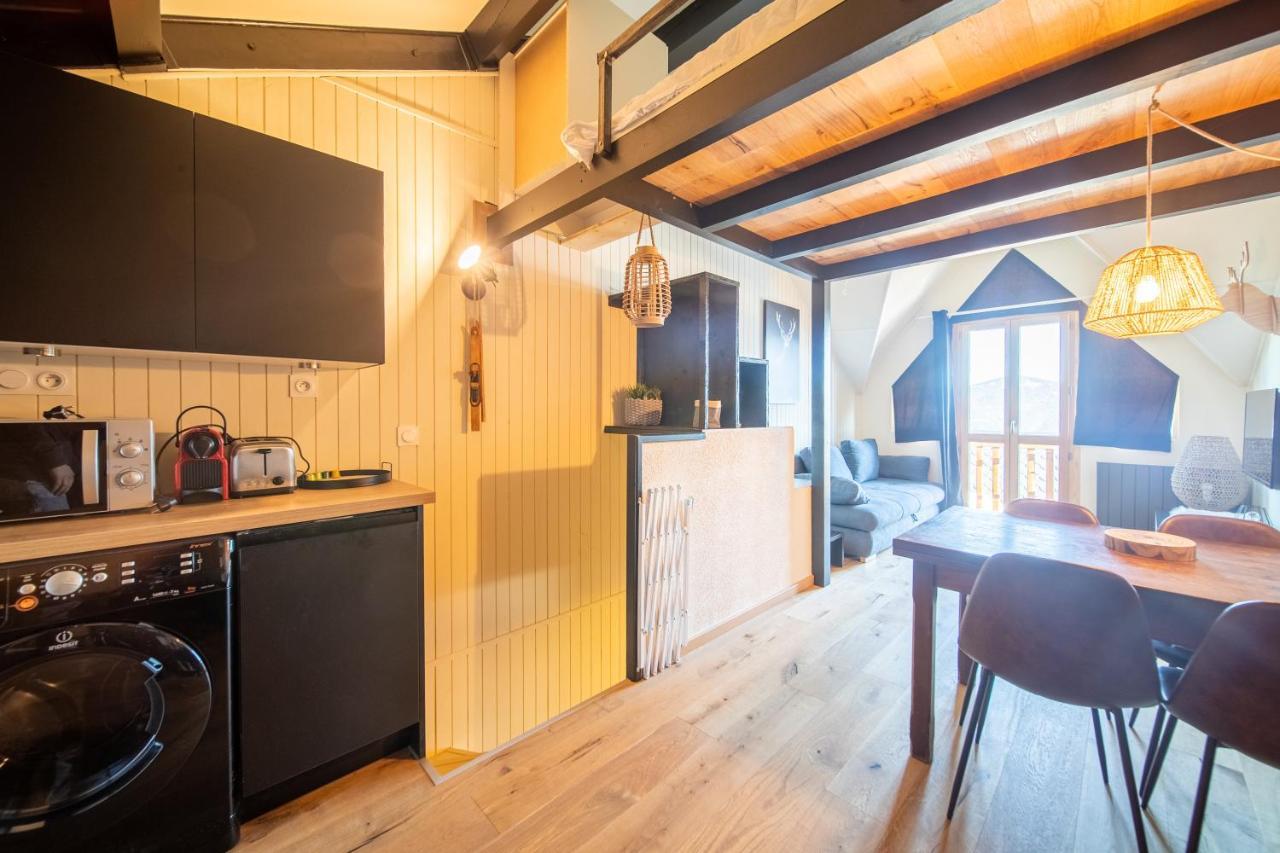 Appartement LE CERF - Duplex avec superbe vue montagne à Les Angles  Extérieur photo